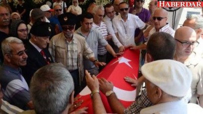 Yaşar Nuri Öztürke son görev