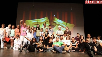 Büyükçekmeceli çocuklardan muhteşem sahne performansı