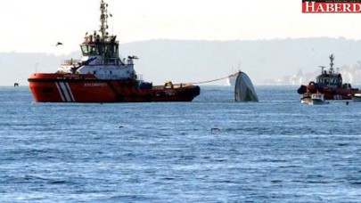 Sahil Güvenlik Botu Boğazda Yük Gemisi ile Çarpıştı!