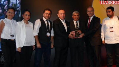 Büyükçekmecenin Büyükleri ödülle taçlandı