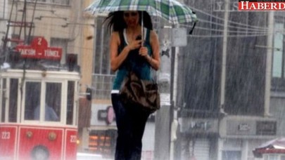 İstanbulda Akşam Saatlerinde Sağanak Yağış Görülecek
