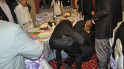 Ak Parti yemeğinde ambulans skandalı