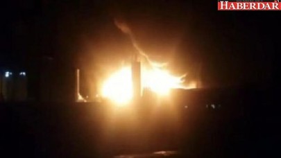 Silivride fabrika alev alev yandı