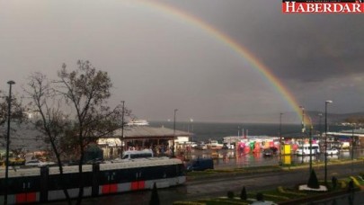 İstanbul gökkuşağı ile renklendi