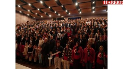 Atatürk, Büyükçekmecede saygı ve özlemle anıldı