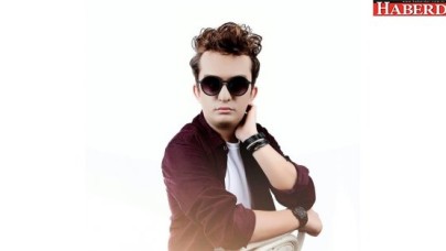 Aslan Sayım ile bir araya geldik ve ünlüler hakkıda bilinmeyenleri bizlere anlattı.