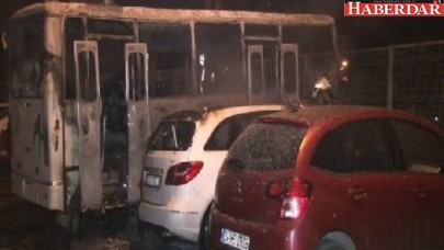 Bakırköyde 3 araç kundaklandı