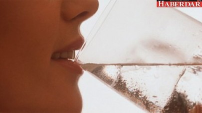 Uçağa binmeden 2 litre su için