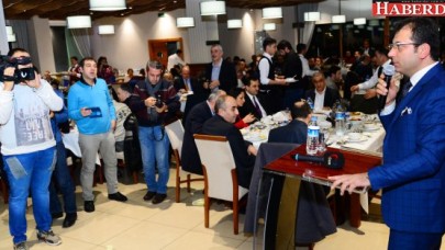 İmamoğlu gazetecilerle buluştu