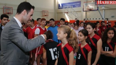 HENTBOL MÜSABAKALARI SONA ERDİ