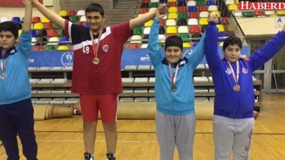 Çatalca Belediyesi Güreş Takımı İstanbul 2. oldu