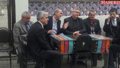 Başkan kahvede vatandaşlarla sohbet etti