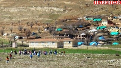 11 yaşında evlendi 12sinde anne oldu!