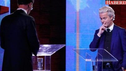 Canlı Yayına Çıkıp Türkiyeye Nefret Kustular