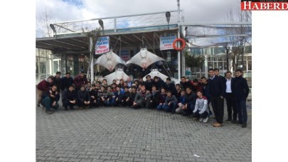 MUMYALARA ZİYARETÇİ AKINI