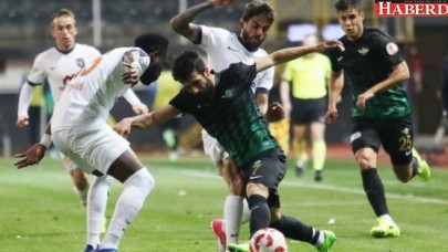 Kupada ilk yarı finalist Medipol Başakşehir oldu