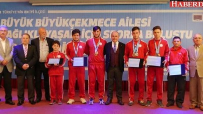Akgün: Evde oturmak yerine spora yönelin