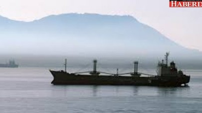 Karadenizde yük gemisi battı