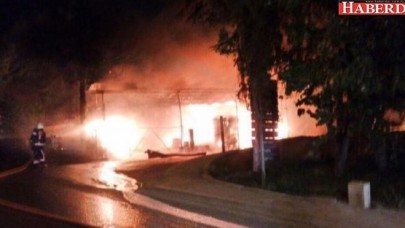 Esenyurtta Boya Fabrikasında Yangın