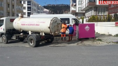 Çatalca Belediyesi’nden konteyner temizliği