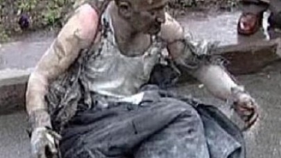 Kızılay Meydanı'nda kendini yaktı