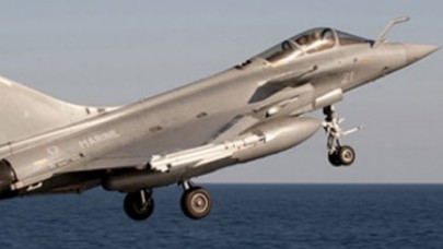 Fransa Libya savaş uçağını düşürdü