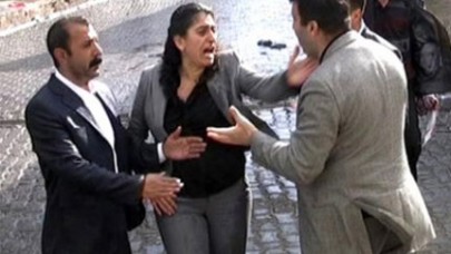 BDP'li Tuncel'e tokat protestosu