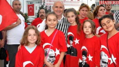 Akgün: 19 Mayıs 1919 Türk ulusunun yeniden doğuşudur