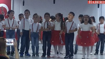 Okumaya geçen Cumhuriyet çocukları bayram yaptı