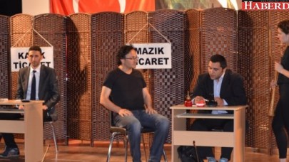 Tiyatrocular yoğun istek üzerine tekrar sahne aldı