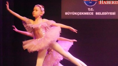 Bale ve Latin dansları gösterisi nefesleri kesti