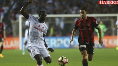 2016 - 2017 sezonunun şampiyonu Beşiktaş