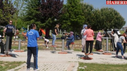 Muratçeşmeli kadınlar spor yaparak form tutuyor
