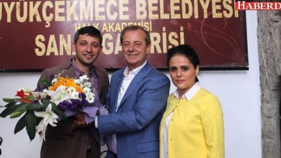 Tarihi mekanda kemençe dinletisi