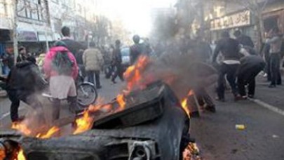 Cemevine taşlı saldırıya 36 yıl