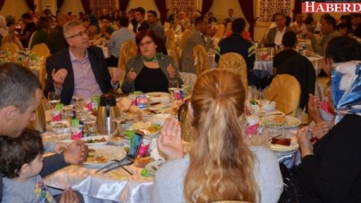 BELEDİYE PERSONELİ İFTARDA BULUŞTU