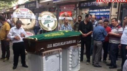 Vasiyeti Üzerine Çamaşır Makinesinin Üzerine Konuldu