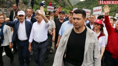 Akgün, Kılıçdaroğlu ile birlikte yürüdü