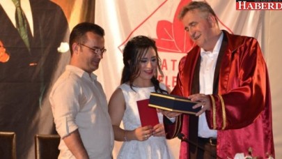 Başkan Cem Kara Aktaş çiftinin nikâhını kıydı