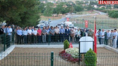 Şehidimiz kabri başında anıldı
