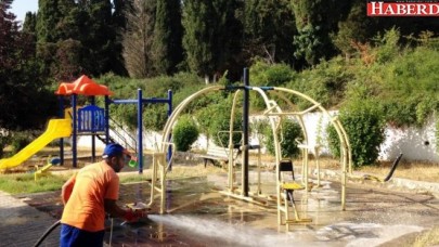 Oyun parkları çocuklarımız için dezenfekte ediliyor