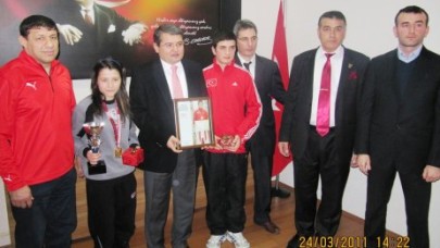 Spor elçisi  Kaymakam…