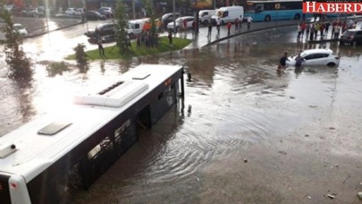 AKOMdan İstanbulun 4 İlçesi İçin Şiddetli Yağış Uyarısı