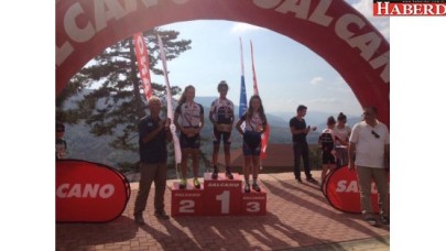 Büyükçekmeceli bisikletçiler başarıya doymuyor