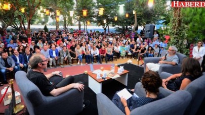 Hatırılardan mizaha, türkülerden danslara barış ve sevgi dopdolu