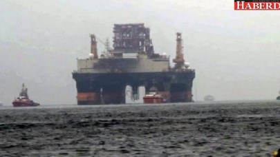 İstanbul Boğazı gemi geçişlerine kapatıldı