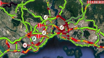 Köprüdeki çalışma trafiği felç etti