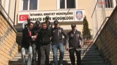 Annesini öldürdü 'Ne var bunda' dedi