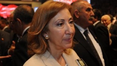 "4 bin aday adayının yüzde 25'i kadın"