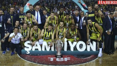 Banviti deviren Fener,sezonu kupayla açtı
